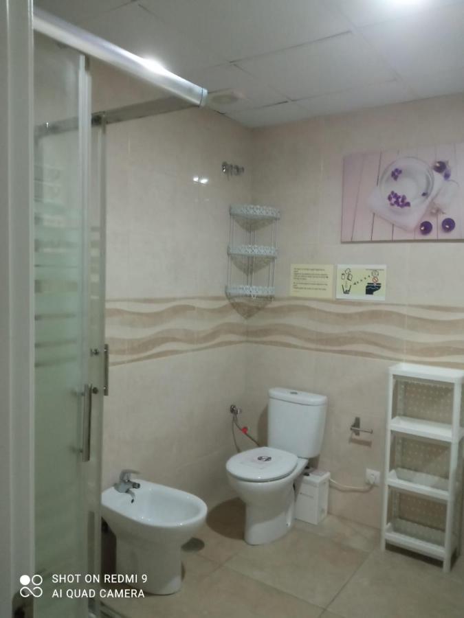 Invecar Holding Habitación en casa particular Sevilla